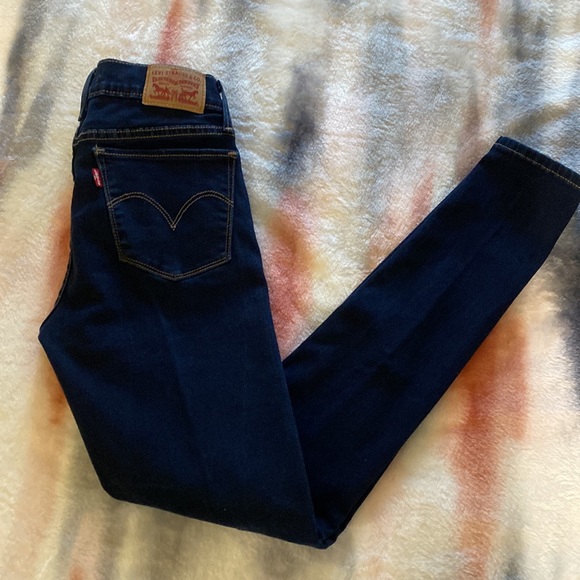 Levi's Denim - Great condition Levi’s 710 Super Skinny size 27